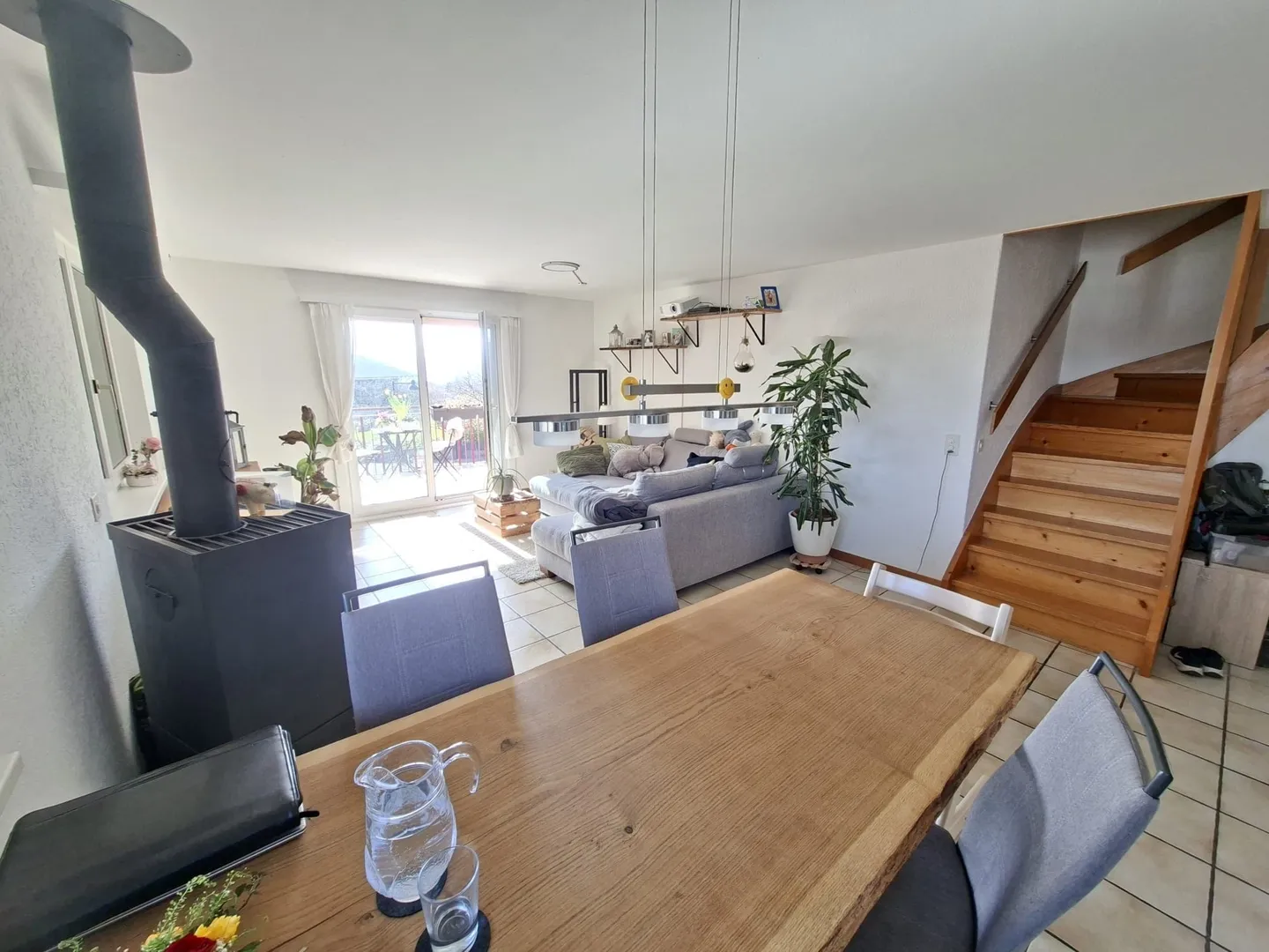 Maisonette luminosa di 3,5 stanze con balcone a Nuglar-St. Pantaleon - Foto 5 di 13