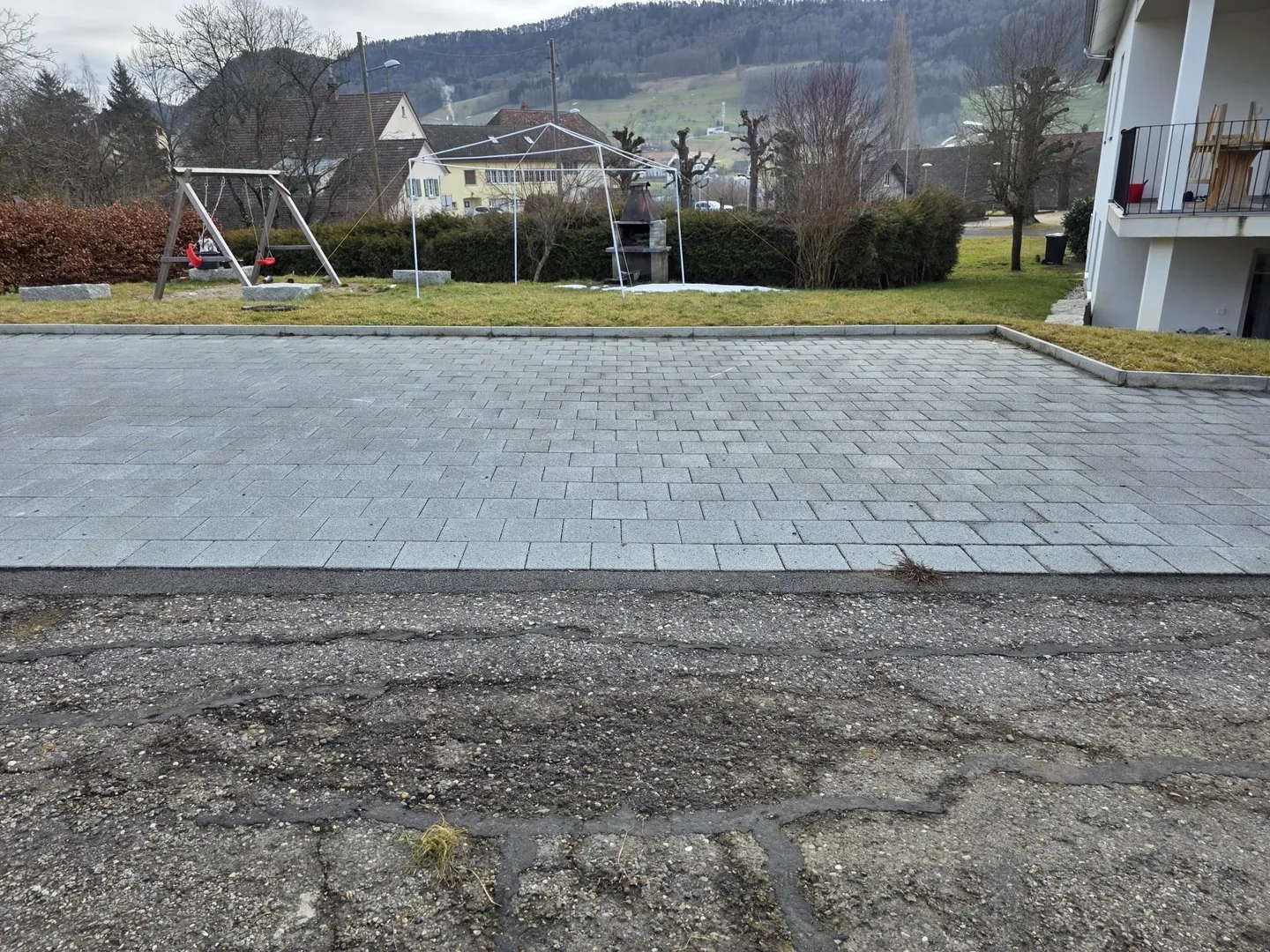 6 places de stationnement extérieures, neuves et de niveau - à louer à Zullwil SO - Photo 4 sur 6