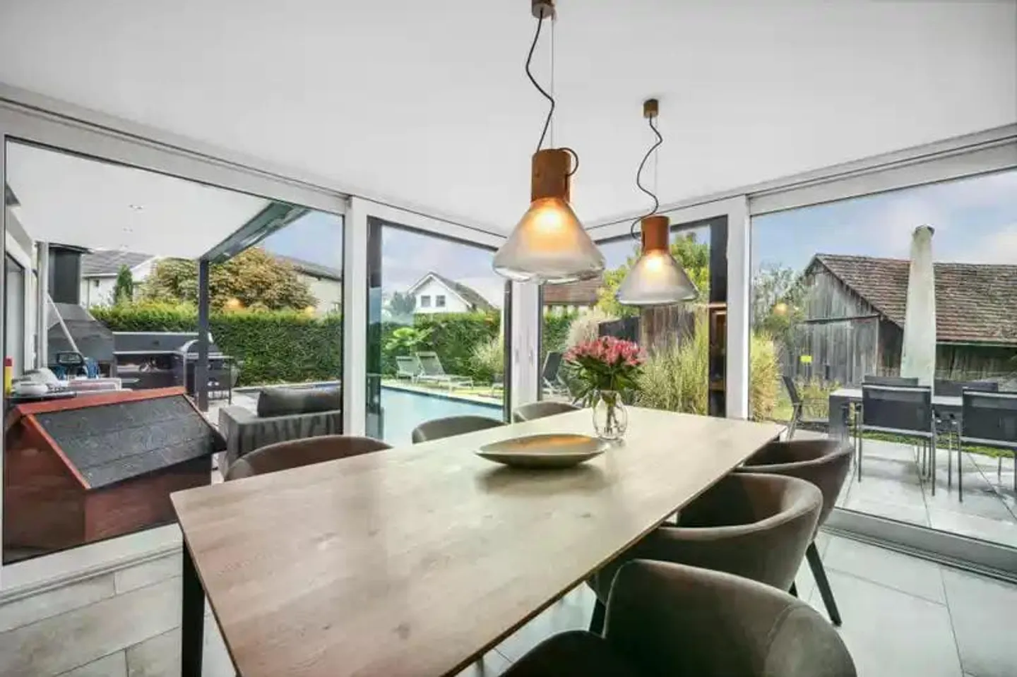 Maison individuelle moderne de 5,5 pièces avec piscine à Jonen à vendre - Photo 4 sur 13