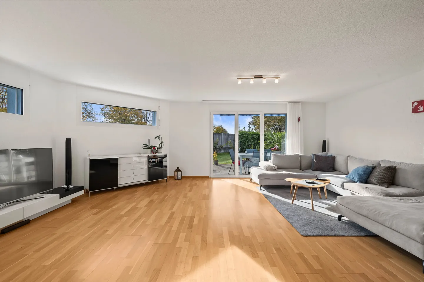 Maison individuelle de 5,5 pièces avec jardin à Oberentfelden à vendre - Photo 3 sur 13