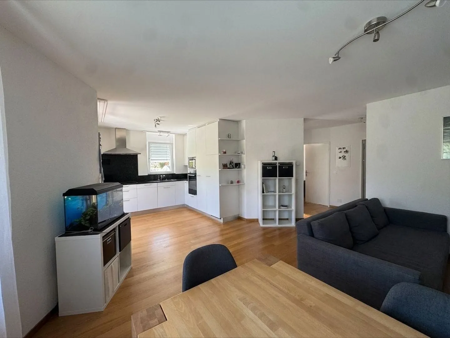 Sonnige Wohnung mit Aussicht - Foto 4 von 8