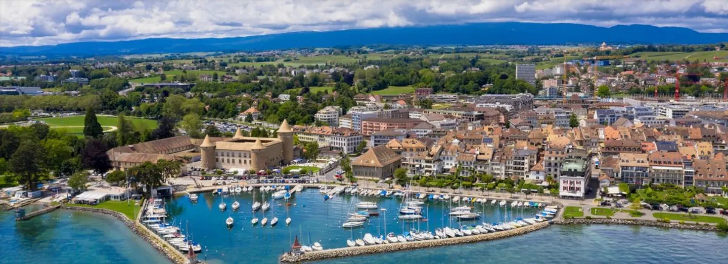 MORGES: Mehrere außergewöhnliche Einzelvillen in der Umgebung - Foto 1 von 1
