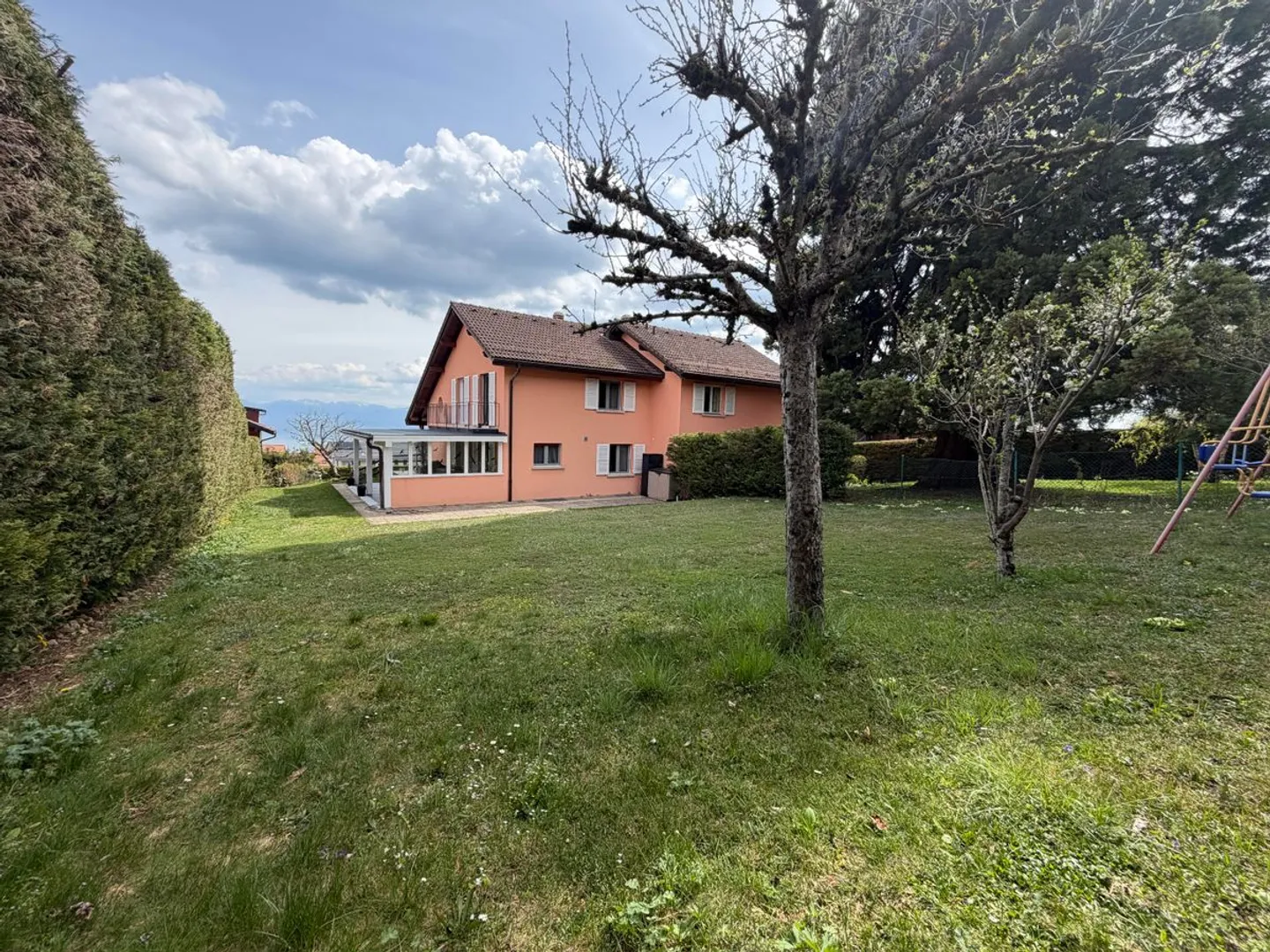 Magnifique Villa Jumelle à Arzier - Photo 3 sur 13