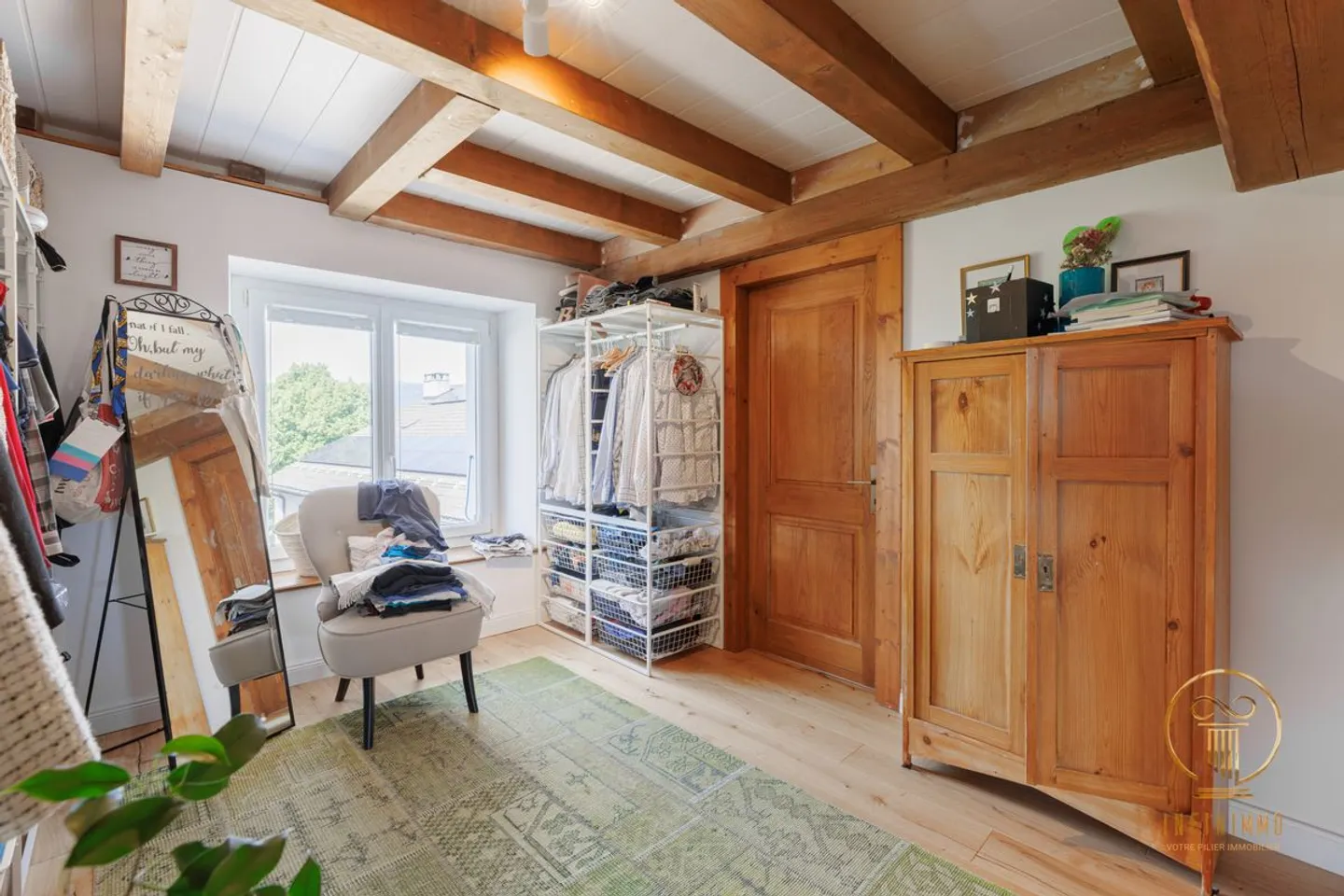 RARE OBJECT, Beautiful village house in the heart of Burtigny with 7.5 rooms - Photo 10 of 13