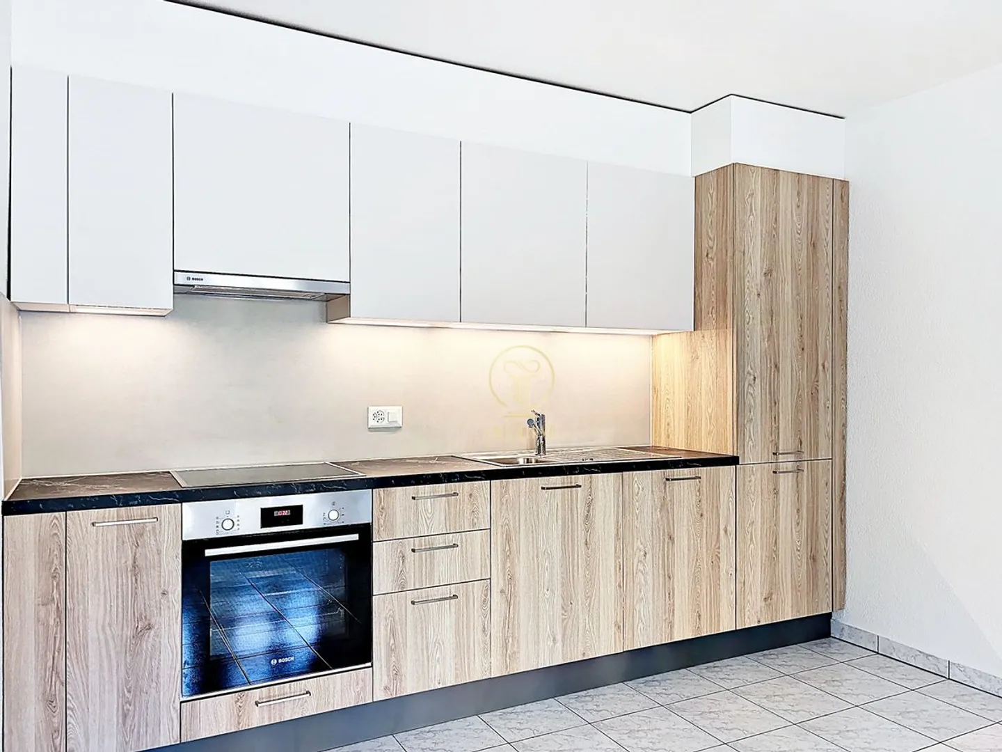 A BALLAIGUES - bel palazzo di rendimento con 5 appartamenti, 2 depositi e 9 posti auto - Foto 8 di 13