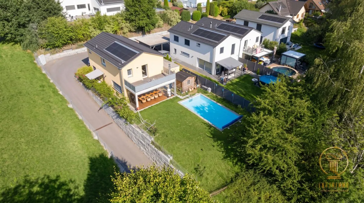 CARROUGE (VD), SELTENES OBJEKT! Einfamilienhaus mit 5,5 Zimmern und Blick auf den Moléson. - Foto 2 von 13