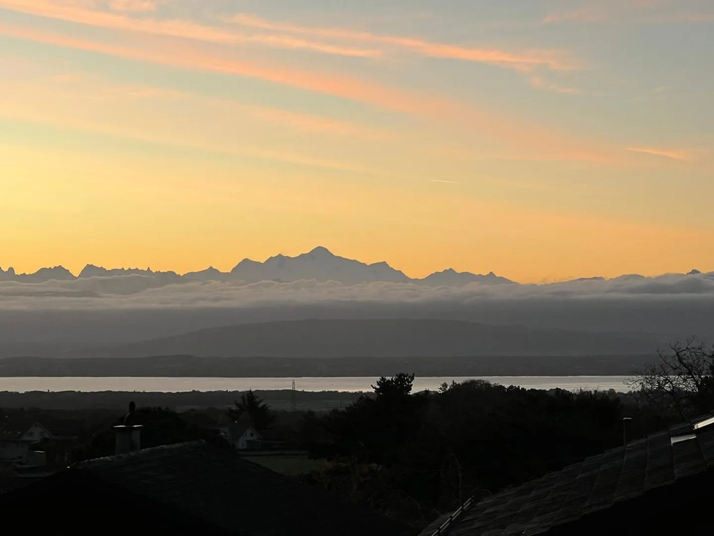 Chalet mit atemberaubendem Seeblick - Foto 2 von 13