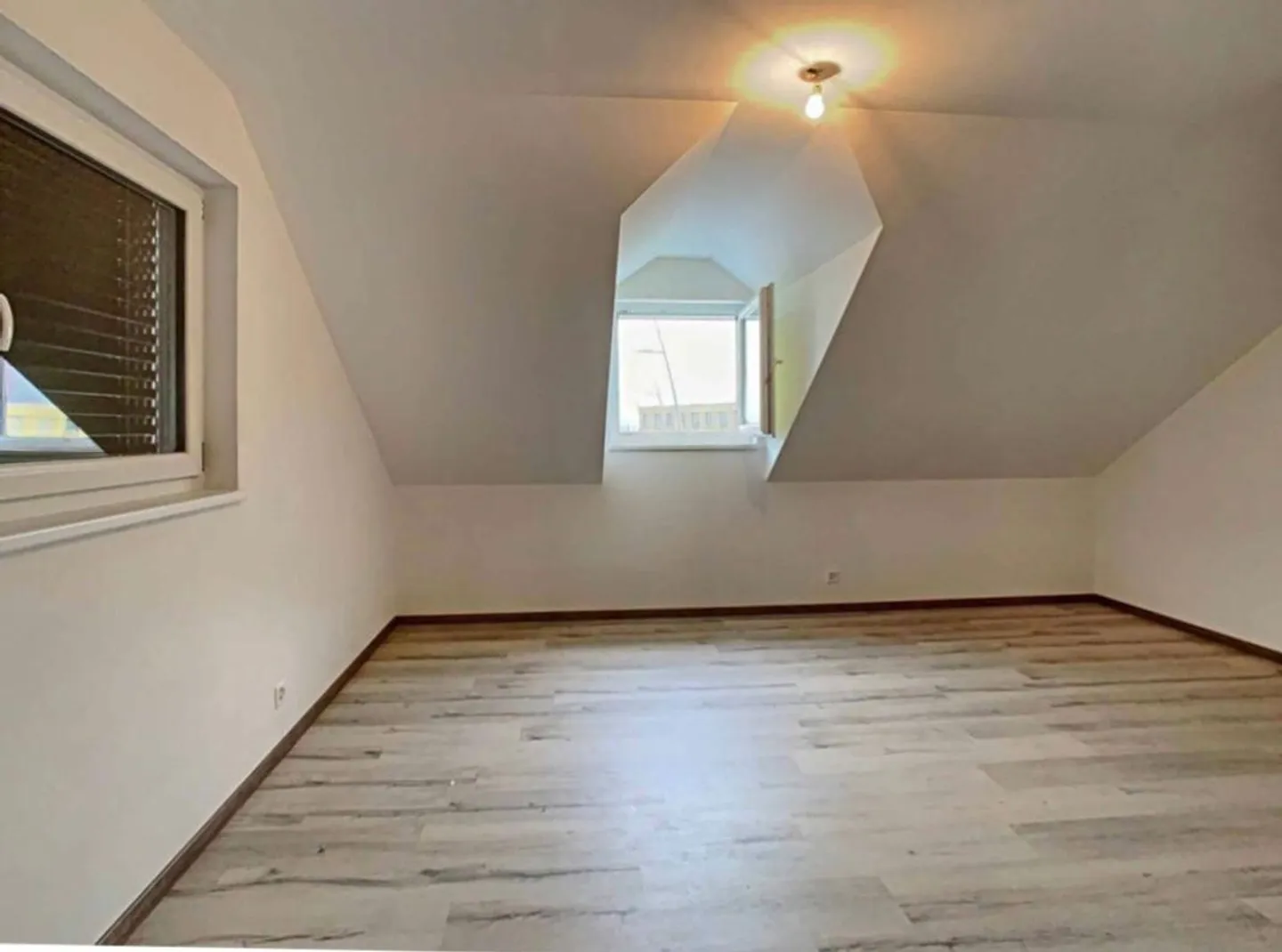 Magnificent 5.5-room duplex next to the hospital - Photo 5 of 6