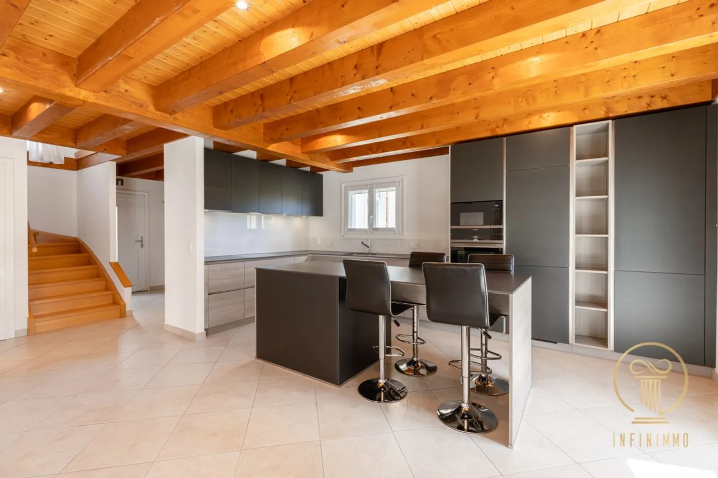 ST-OYENS, RARE ITEM! Beautiful semi-detached villa with 5.5 rooms in a quiet and very pleasant neighborhood. - Photo 6 of 13