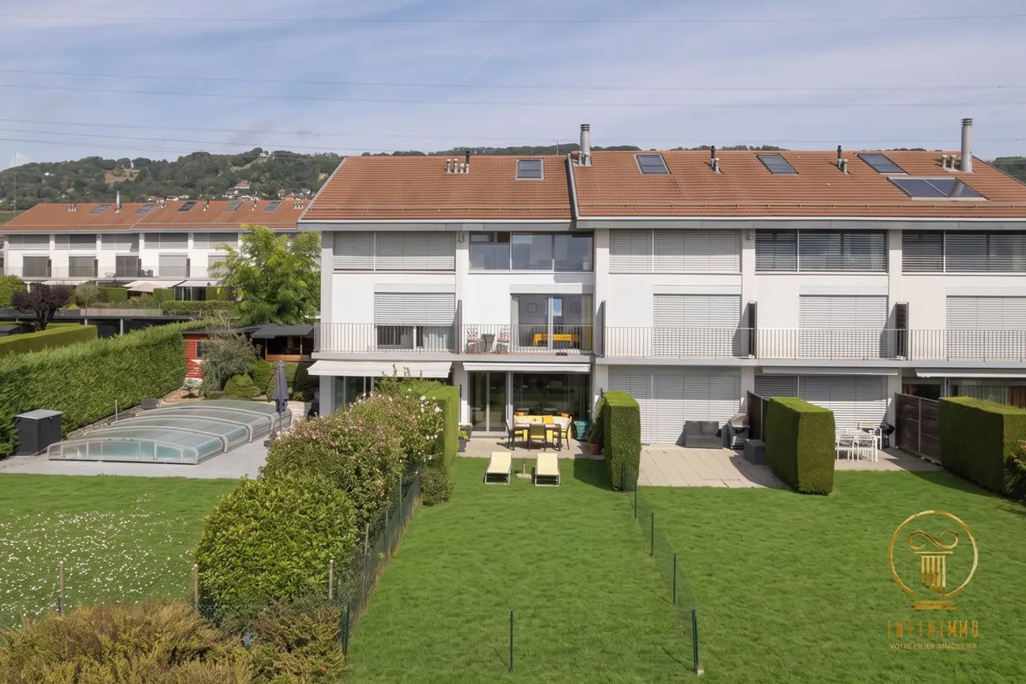 MONT-SUR-ROLLE - Semi-detached house with lake view - Photo 11 of 12
