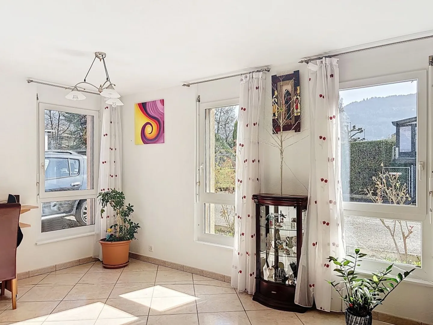 ESCLUSIVITÀ - A MONTHEY, casa indipendente 5.5 locali con bel giardino in zona residenziale - Foto 9 di 13