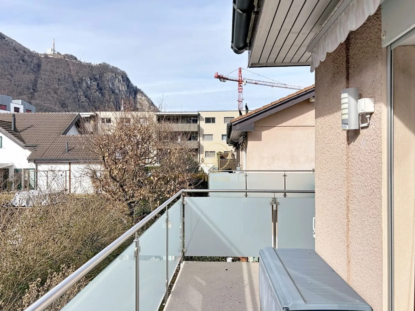 A VOUVRY - beautiful bright 2.5 room apartment in a quiet neighborhood, with balcony - Photo 6 of 7