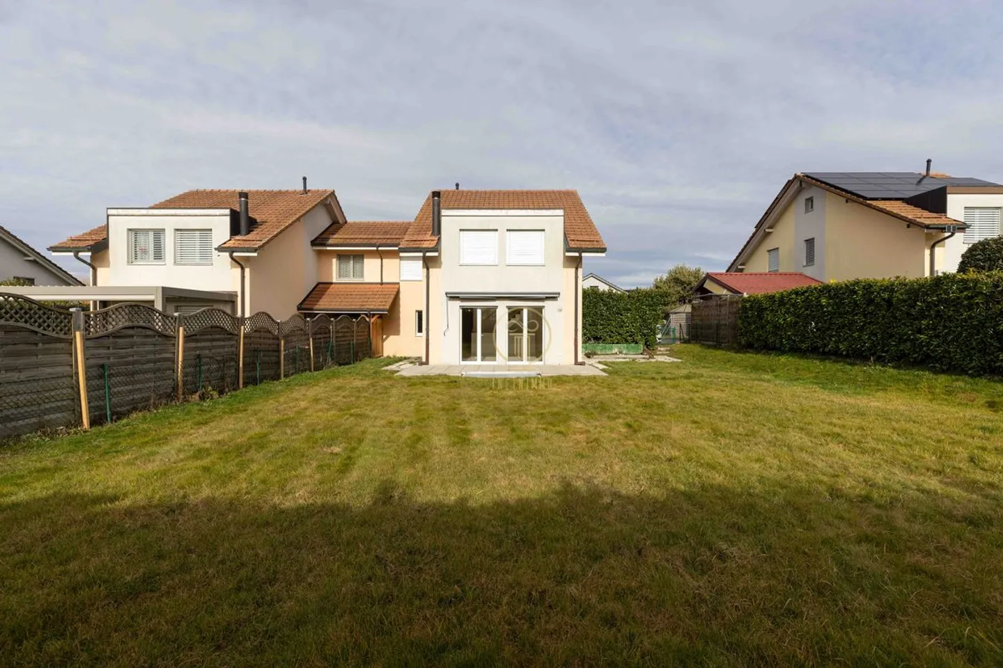 Belle Maison Jumelée - Photo 2 sur 13