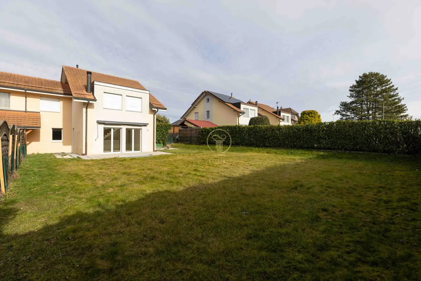 Belle Maison Jumelée - Photo 2 sur 13