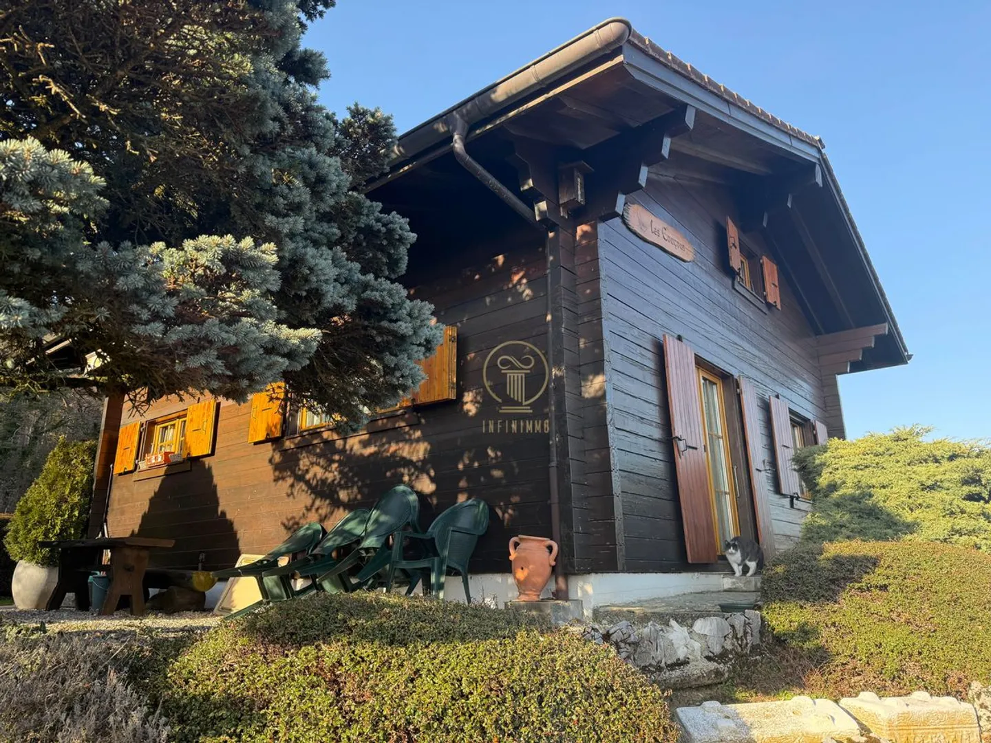 A GIMEL, very atypical chalet with a lot of charm! - Photo 4 of 13