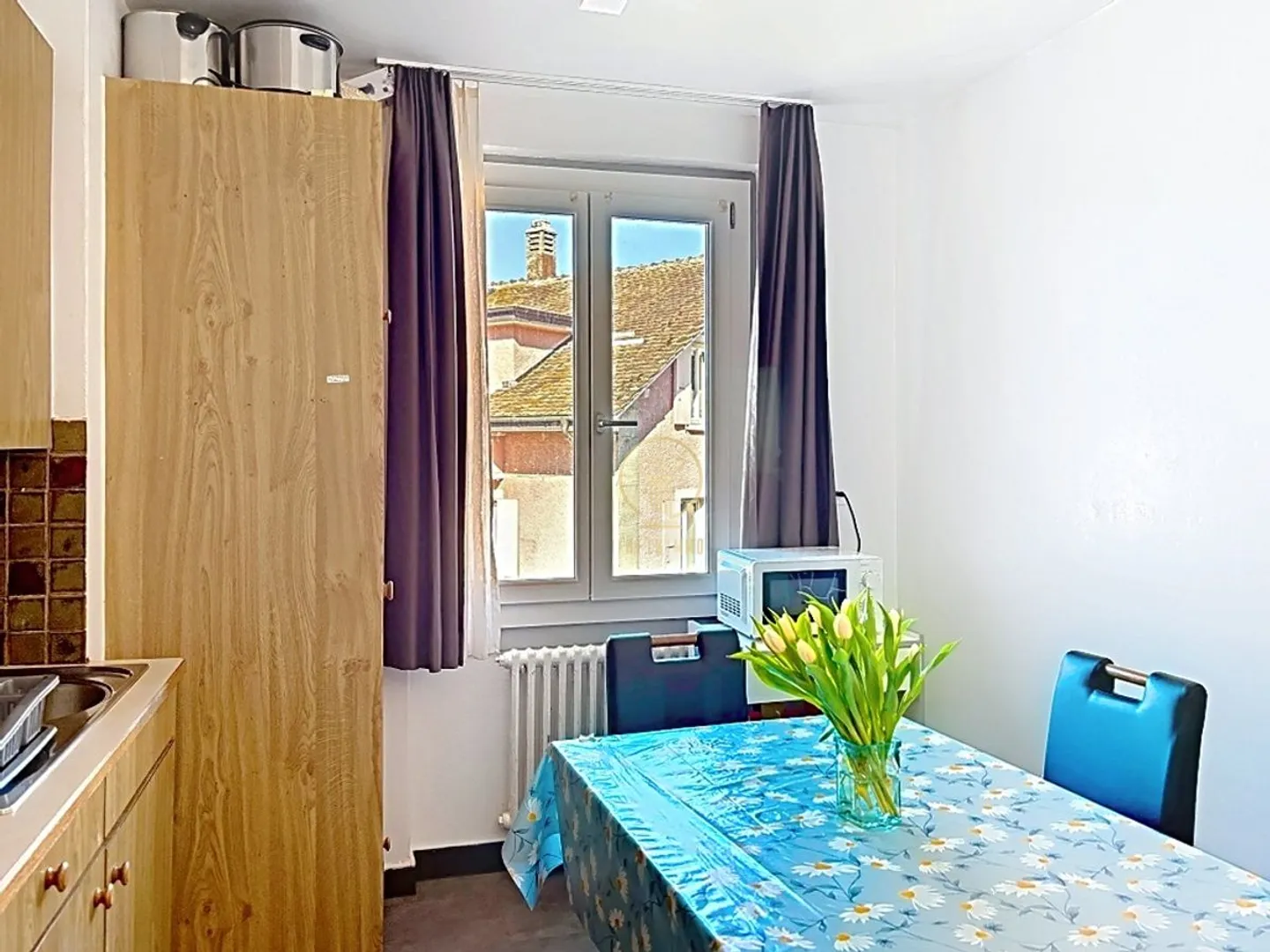 A PAYERNE - bright and crossing apartment of 4.5 rooms with balcony - Photo 8 of 10