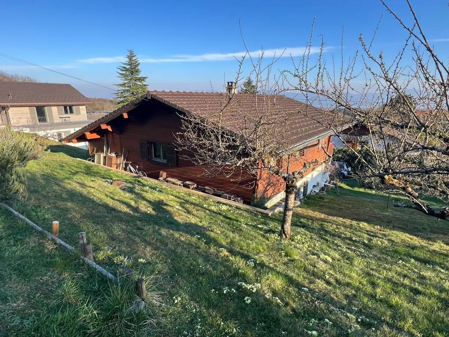 Chalet mit atemberaubendem Seeblick - Foto 4 von 13