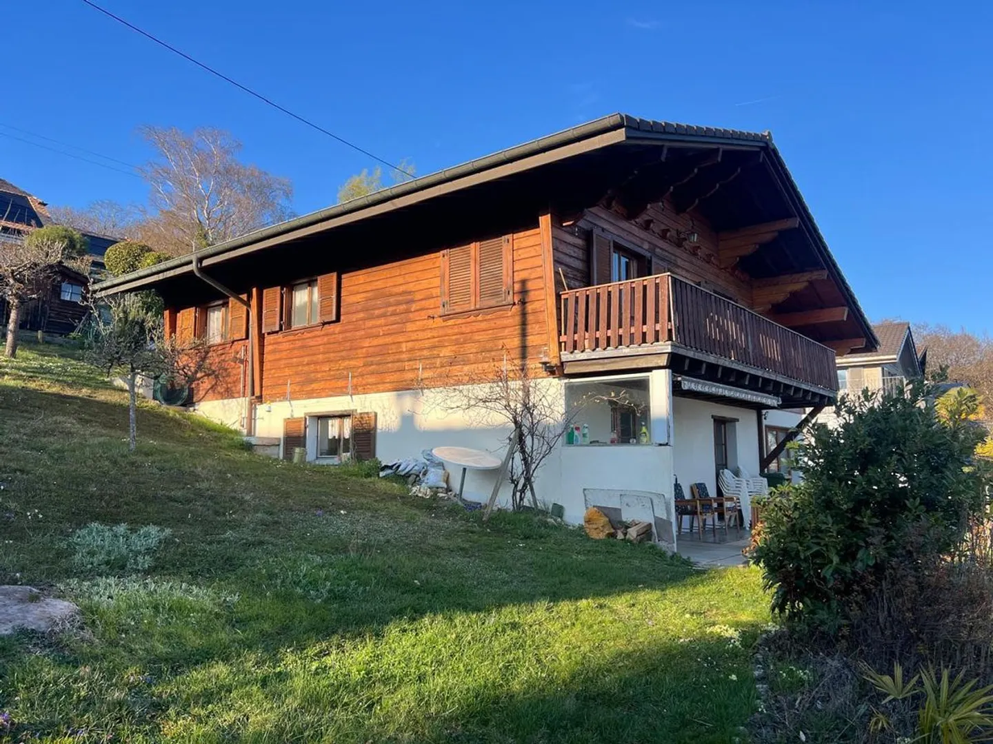 Chalet mit atemberaubendem Seeblick - Foto 1 von 13