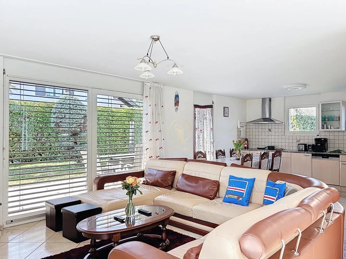 ESCLUSIVITÀ - A MONTHEY, casa indipendente 5.5 locali con bel giardino in zona residenziale - Foto 6 di 13