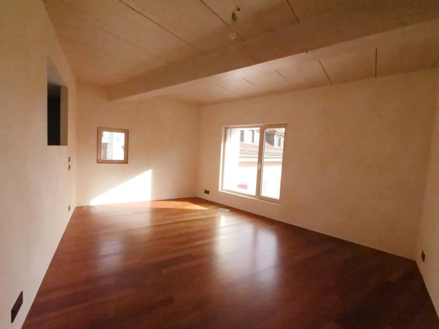 AUBONNE - 4.5 Room Apartment - Photo 6 of 11