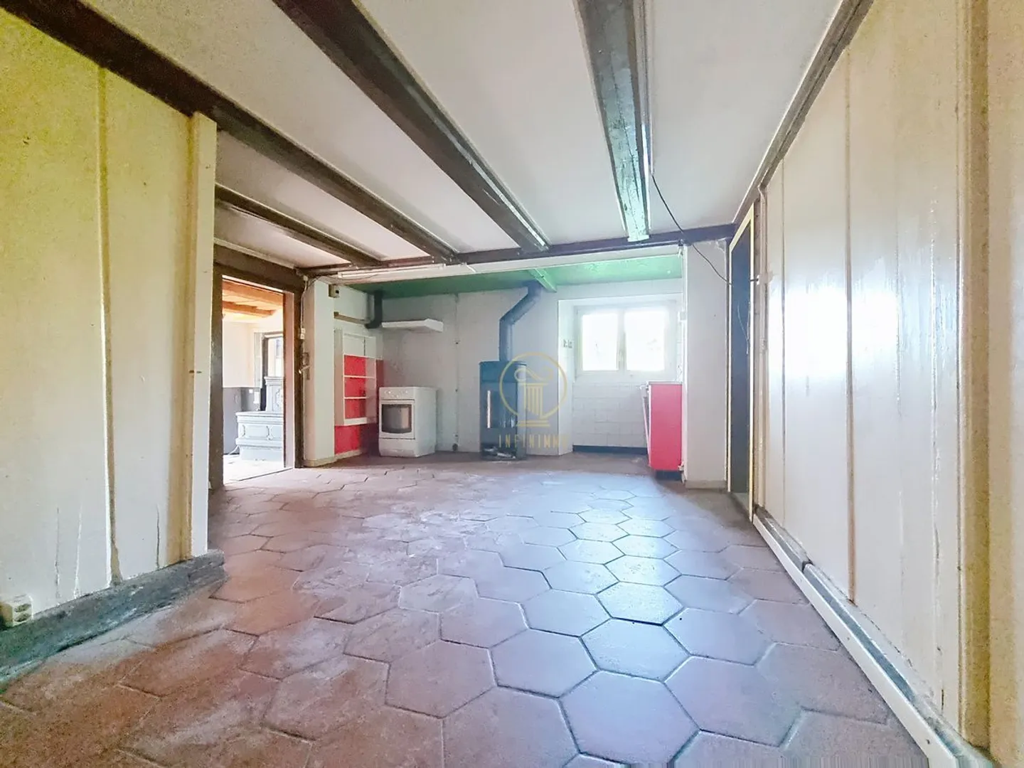 BRENLES, 5.5 room farm from 1851 to renovate with 6000m2 potential agricultural land. - Photo 2 of 12