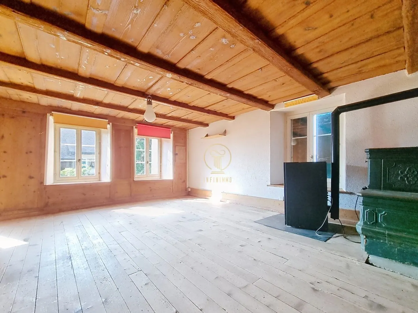 BRENLES, 5.5 room farm from 1851 to renovate with 6000m2 potential agricultural land. - Photo 3 of 12