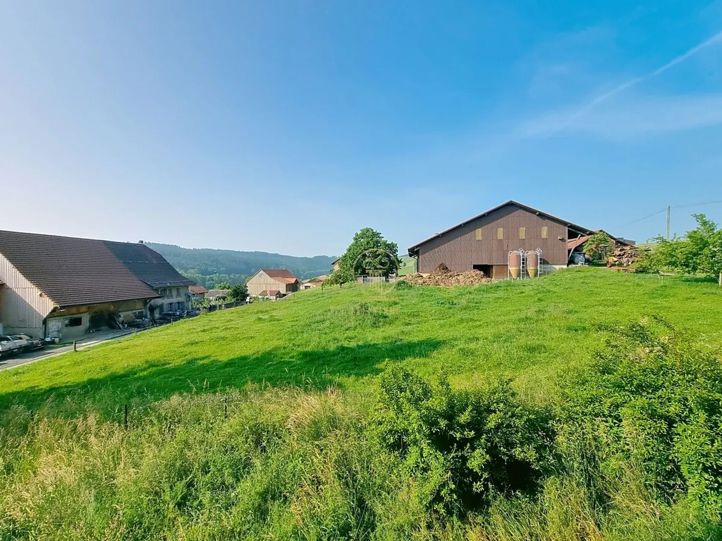 BRENLES, 5.5 room farm from 1851 to renovate with 6000m2 potential agricultural land. - Photo 10 of 12