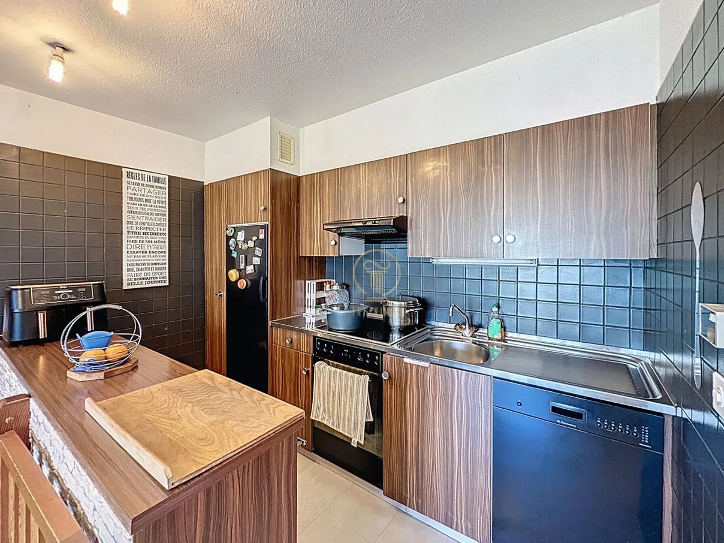 CONTHEY ZU ENTDECKEN, 5.5-Zimmer-Wohnung mit Charakter in einer kleinen STWEG! - Foto 7 von 12