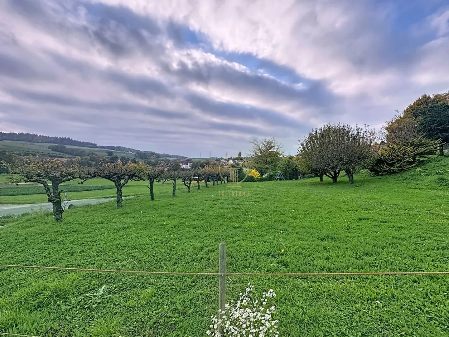 A 3 min da AUBONNE - In esclusiva - Casa indipendente in vendita su piano! - Foto 10 di 11