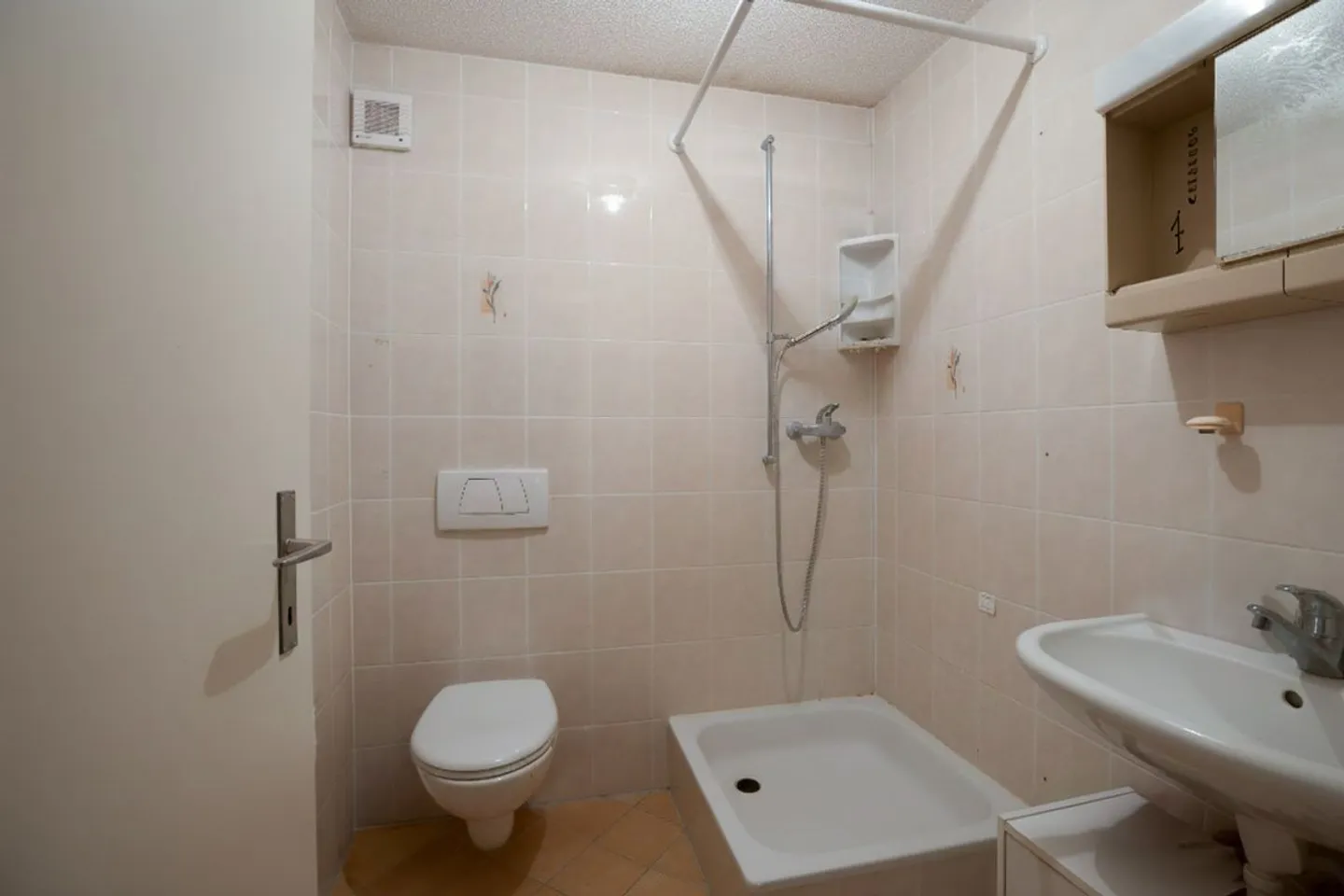 LAVIGNY - Beautiful house with lake view - Photo 10 of 13