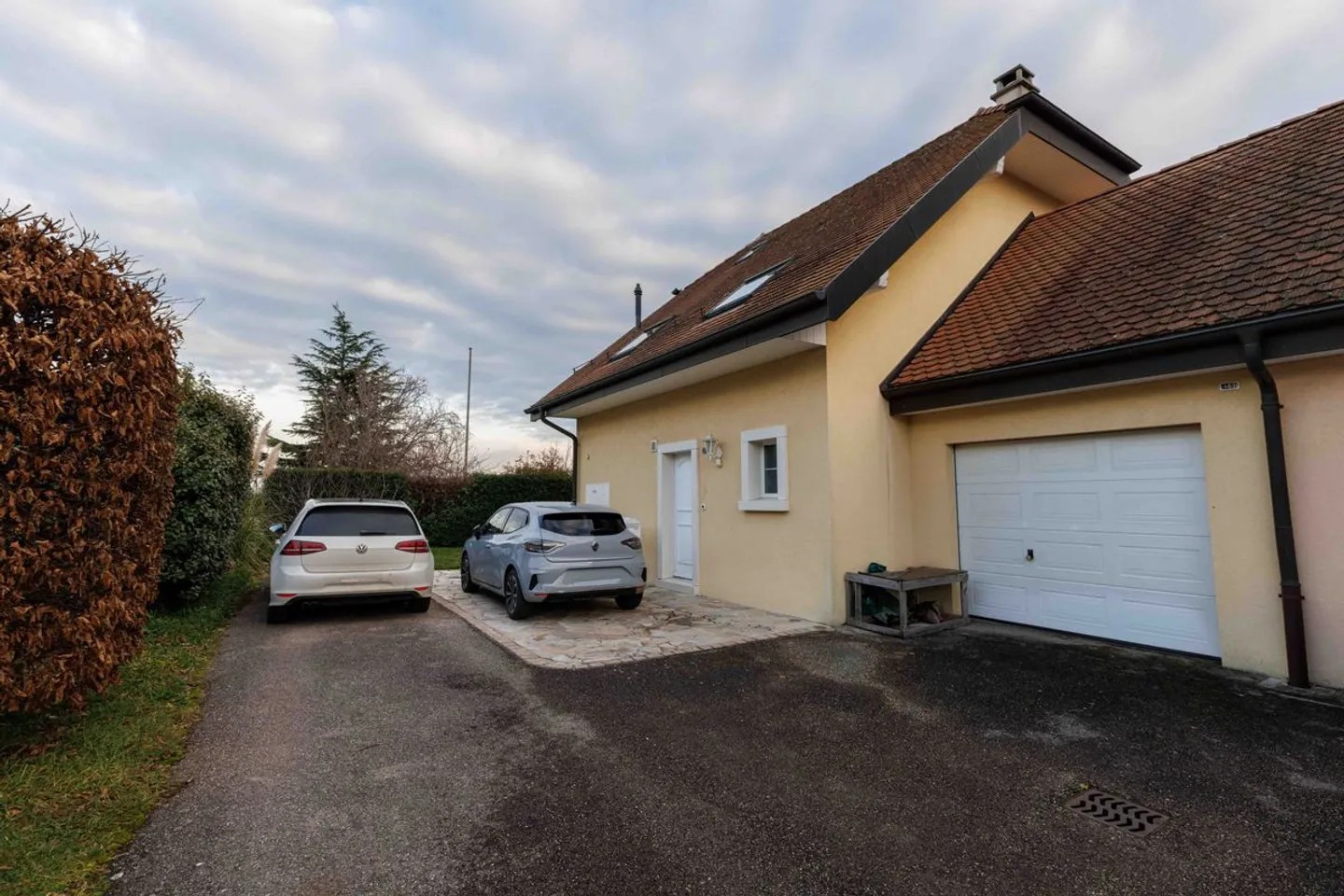 LAVIGNY - Beautiful house with lake view - Photo 12 of 13