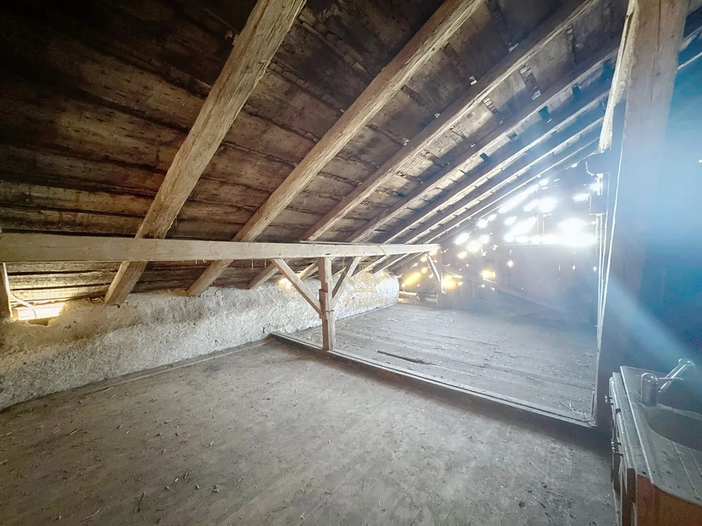 VAULION - Authentic half-farm character to renovate - Photo 12 of 13