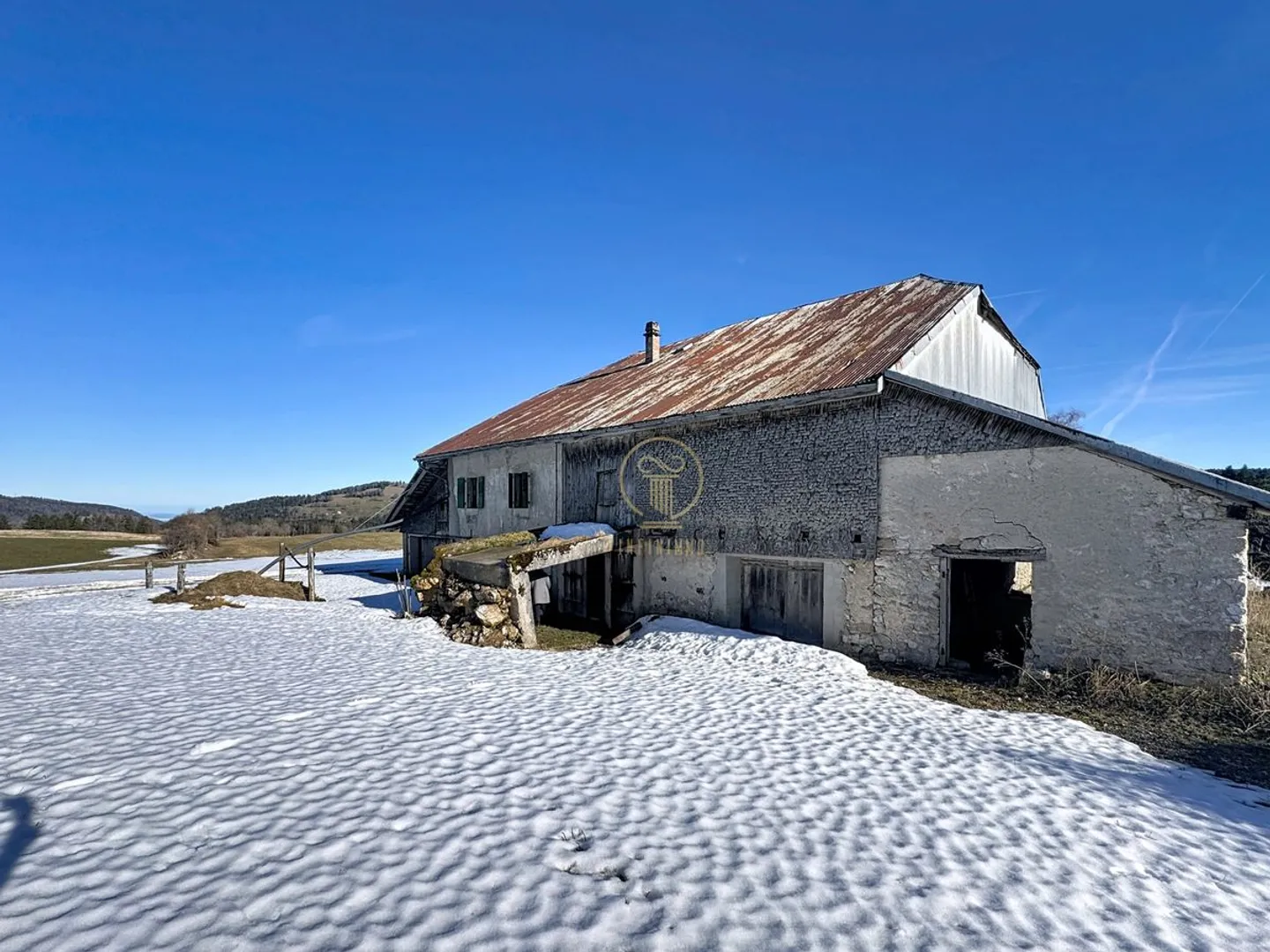 VAULION - Authentic half-farm character to renovate - Photo 2 of 13