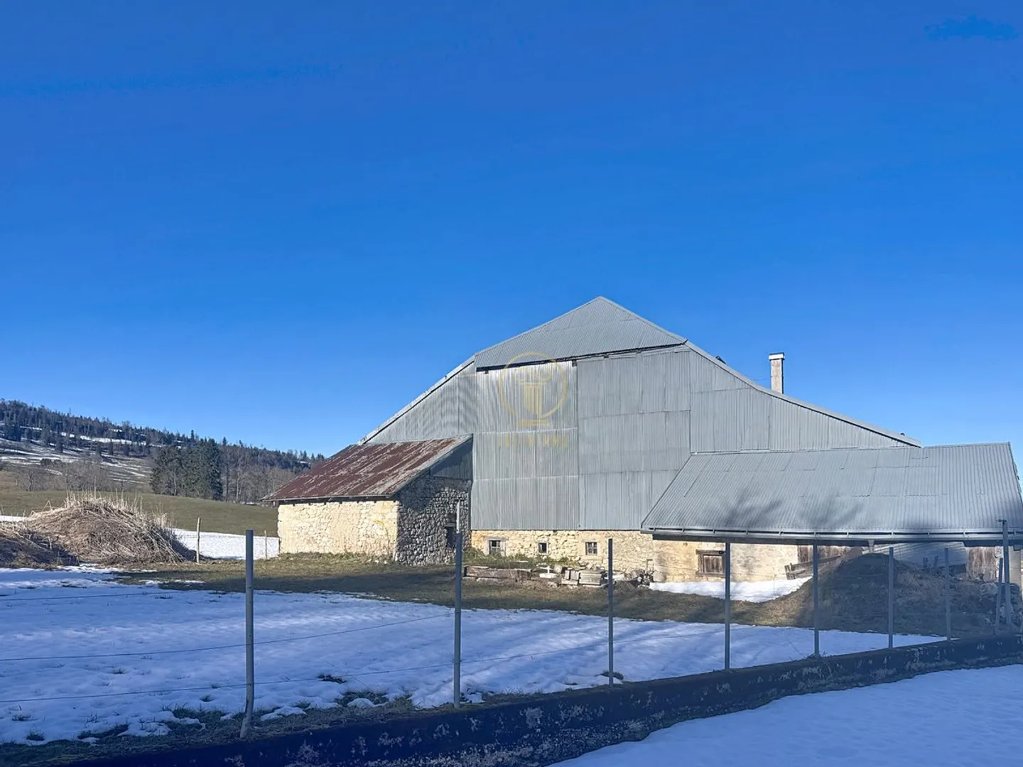 VAULION - Authentic half-farm character to renovate - Photo 3 of 13