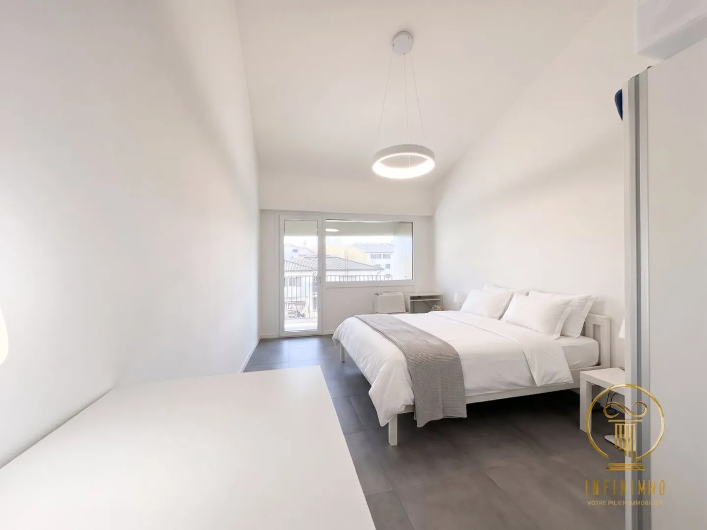 PERROY - Magnificent 3.5-room apartment with balcony terrace! - Photo 8 of 13