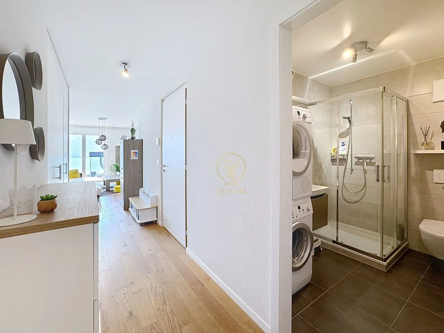 YENS - En Exclusivité chez Infinimmo - Appartement d'exception avec vue sur le lac et le Mont-Blanc - Photo 11 of 13