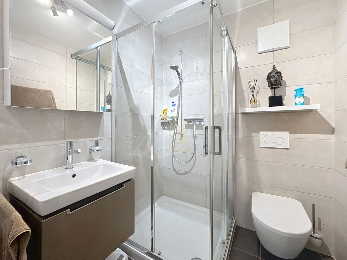 YENS - En Exclusivité chez Infinimmo - Appartement d'exception avec vue sur le lac et le Mont-Blanc - Photo 12 of 13