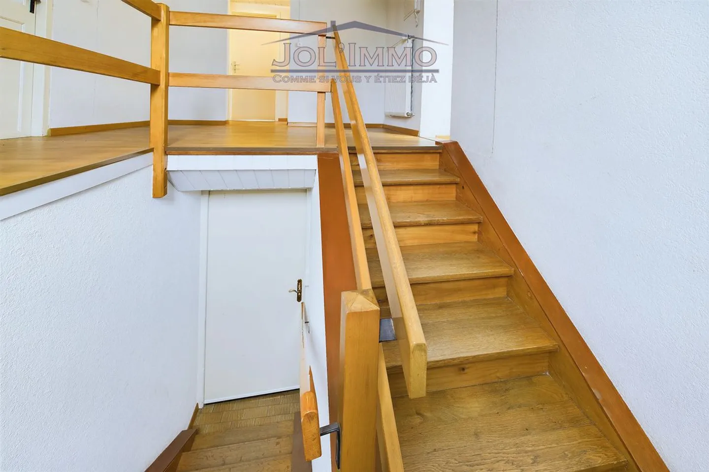 3.5-room apartment on the 2nd floor with separate entrance - Photo 5 of 13