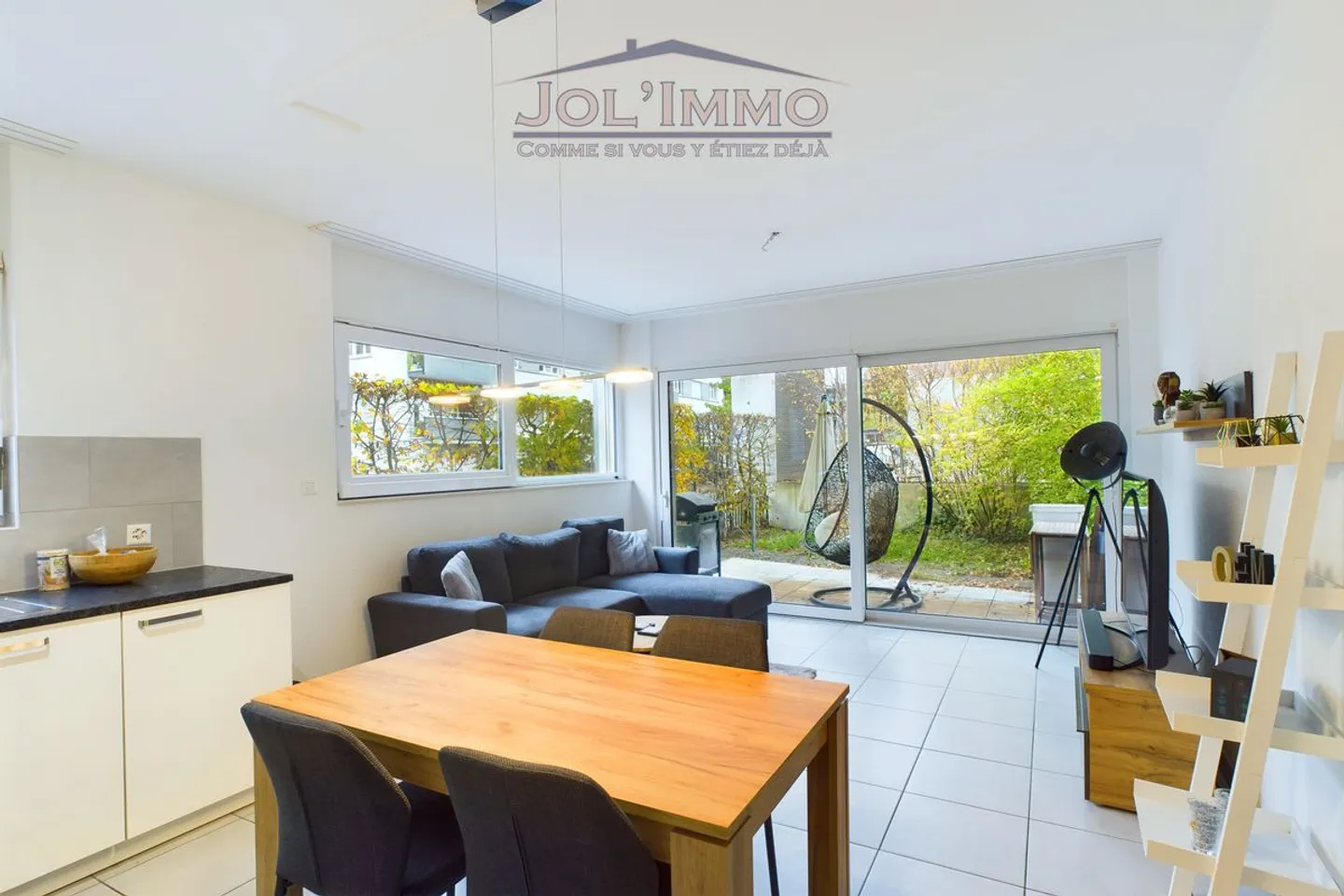 Unique offer: Very nice apartment just steps from the train station with parking space - Photo 6 of 9