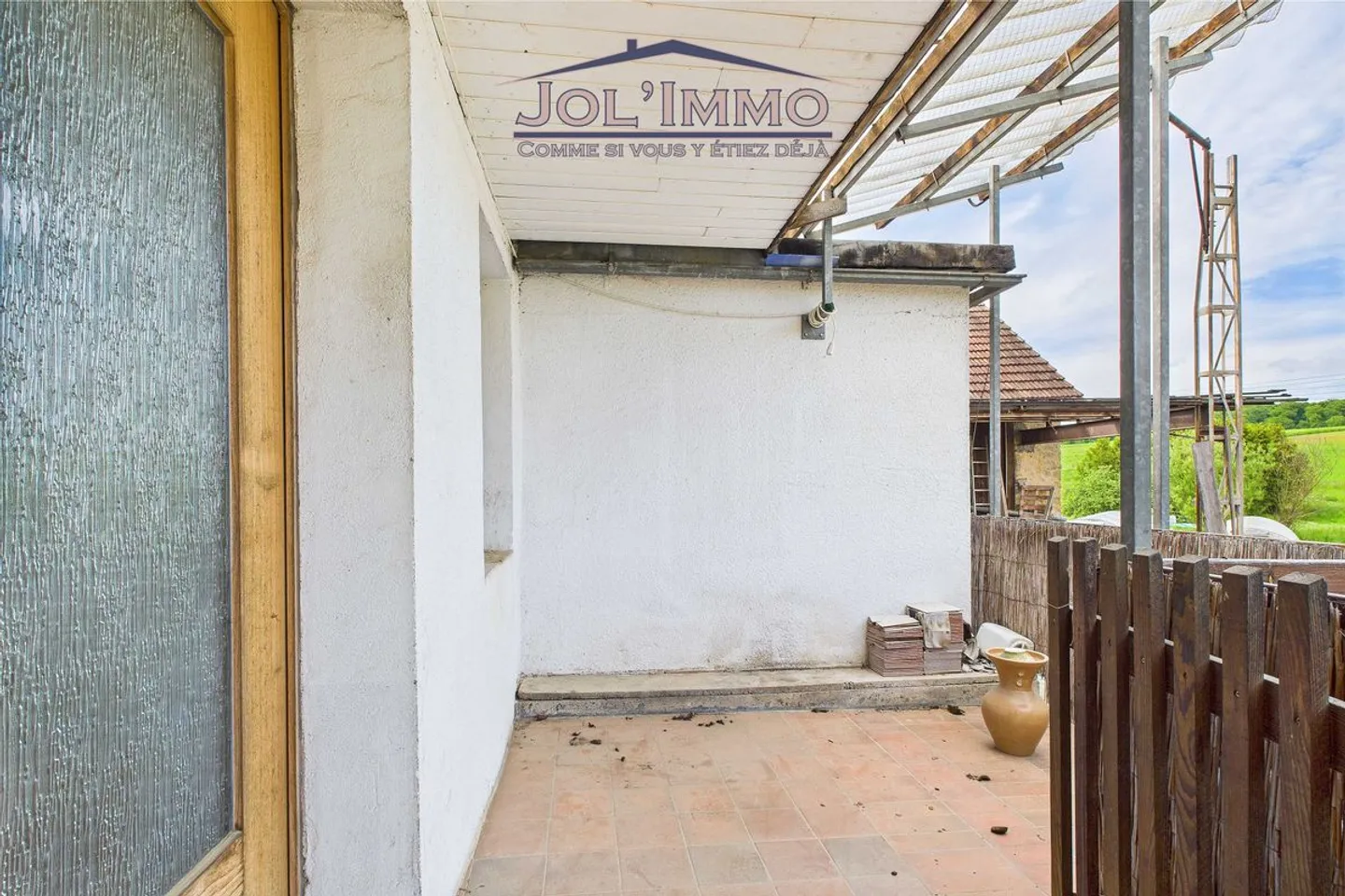 Haus mit zwei Wohnungen - Hohe Potenzial, nach Ihren Wünschen neu zu gestalten - Foto 11 von 13