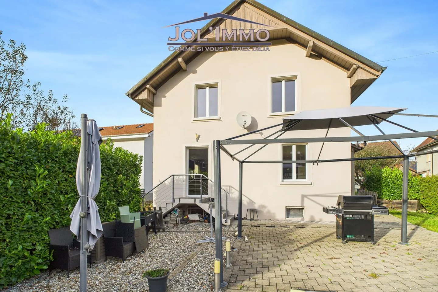 Geräumiges Einfamilienhaus mit großem Grundstück in Courfaivre - Foto 2 von 13