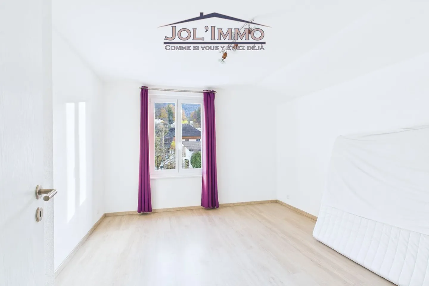 Casa indipendente spaziosa con grande terreno a Courfaivre - Foto 10 di 12