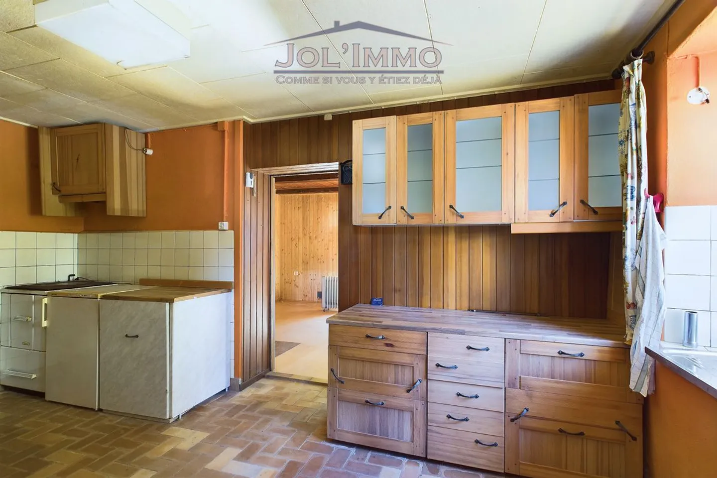 Haus zu renovieren mit großem Grundstück - Foto 7 von 11