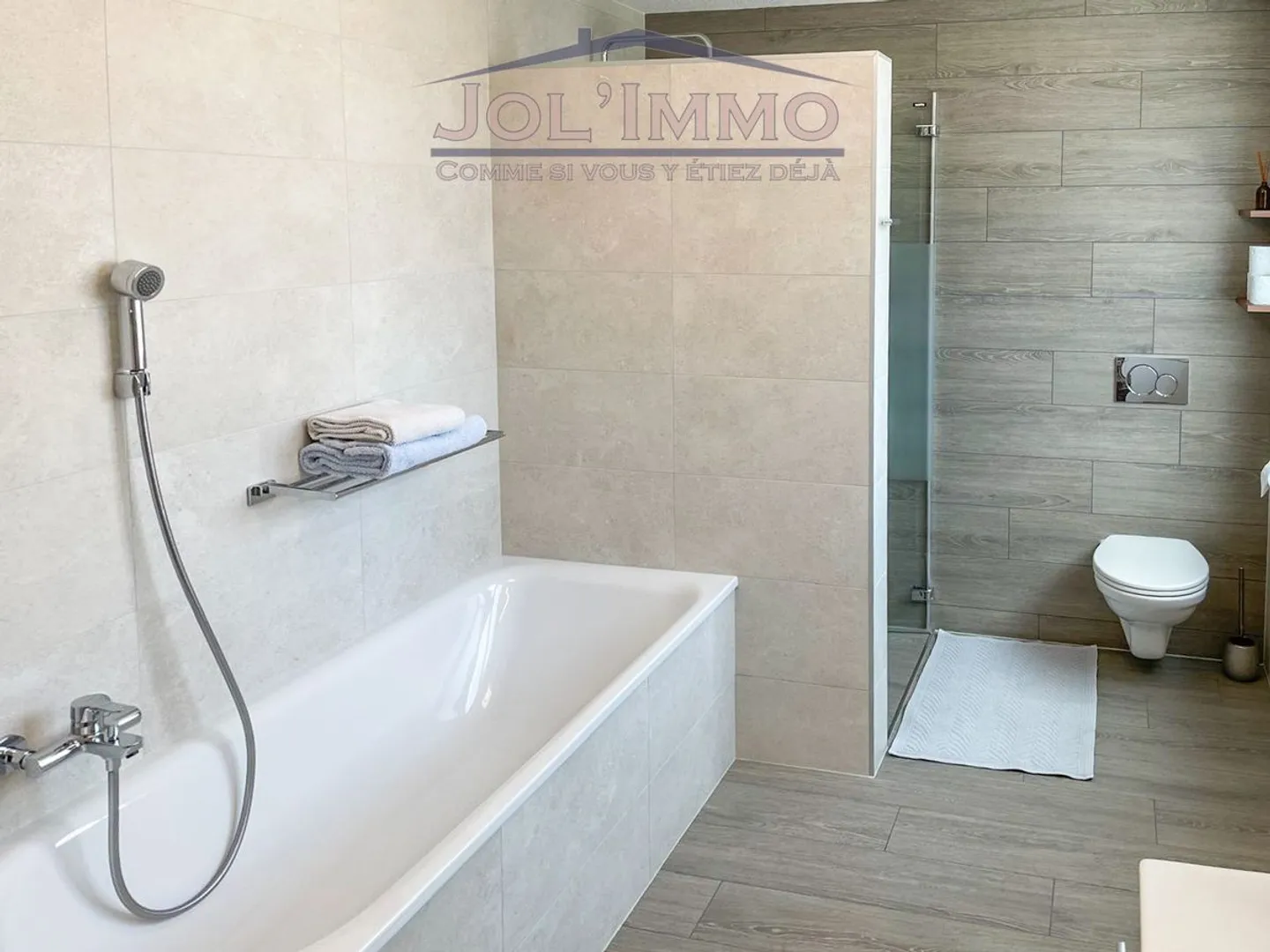 Bella villa contemporanea vicino ai servizi - Foto 12 di 12