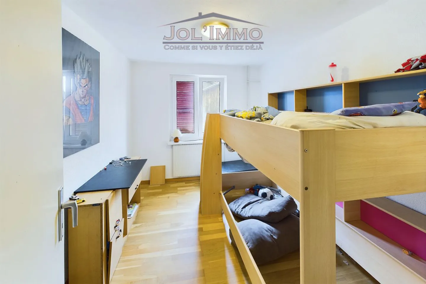 Appartement de 4,5 pièces au 1er avec entrée séparée - Photo 9 sur 13