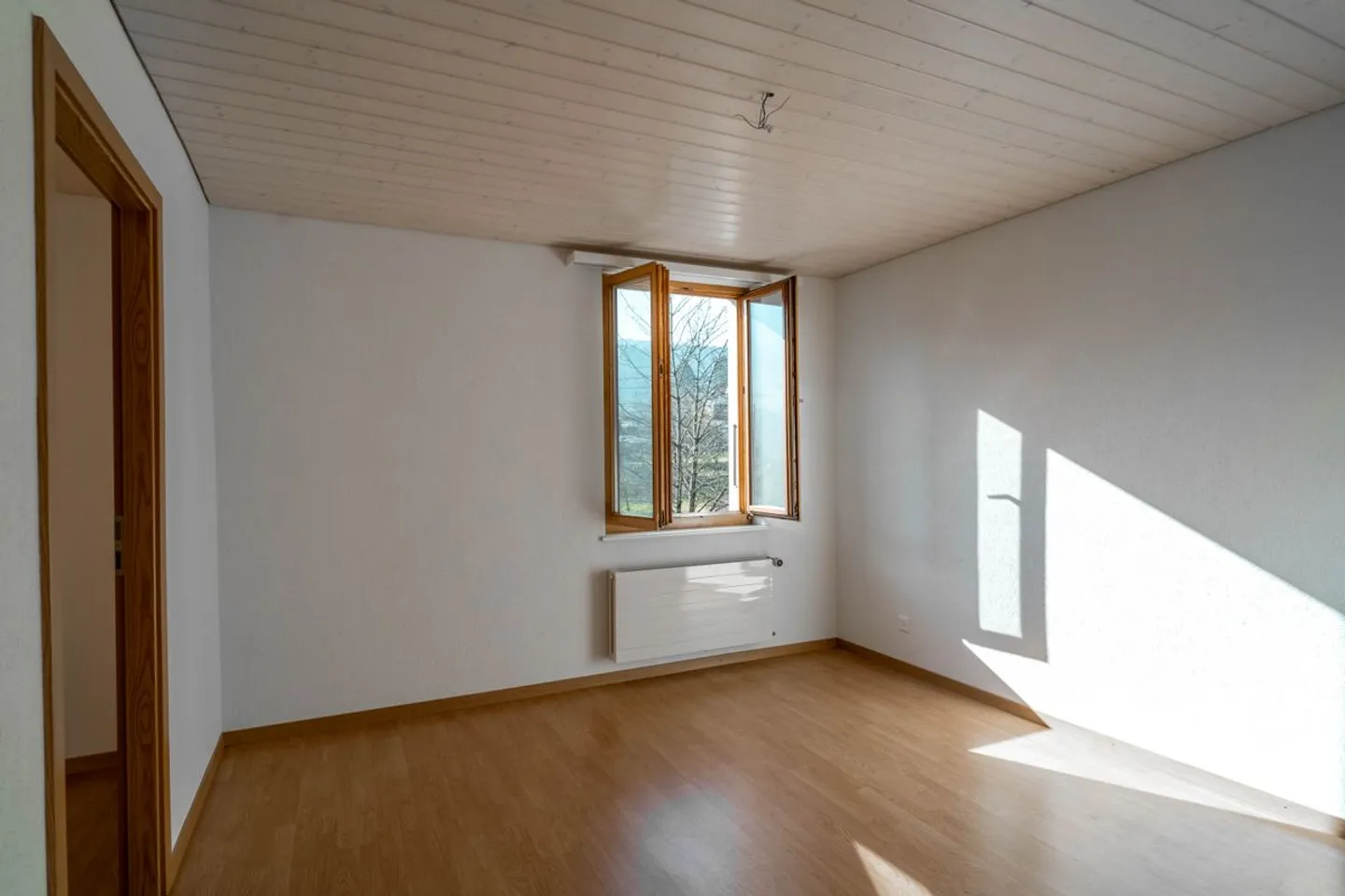 Grande casa indipendente con 3 appartamenti - Superficie abitabile eccezionale! - Foto 8 di 13
