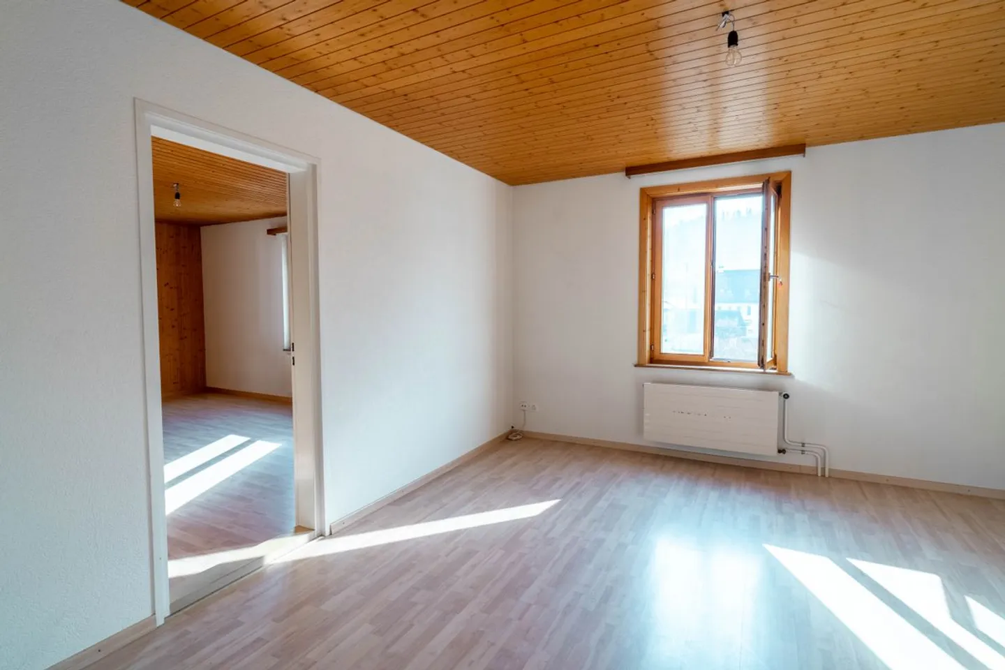 Grande casa indipendente con 3 appartamenti - Superficie abitabile eccezionale! - Foto 11 di 13
