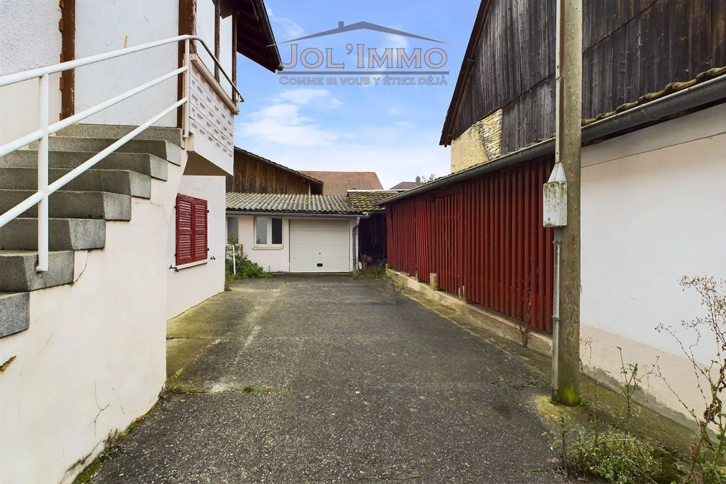 Appartement de 4,5 pièces au 1er avec entrée séparée - Photo 4 sur 13