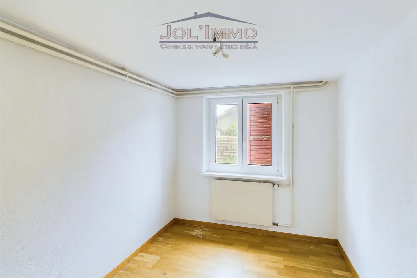 3.5-room apartment on the 2nd floor with separate entrance - Photo 12 of 13
