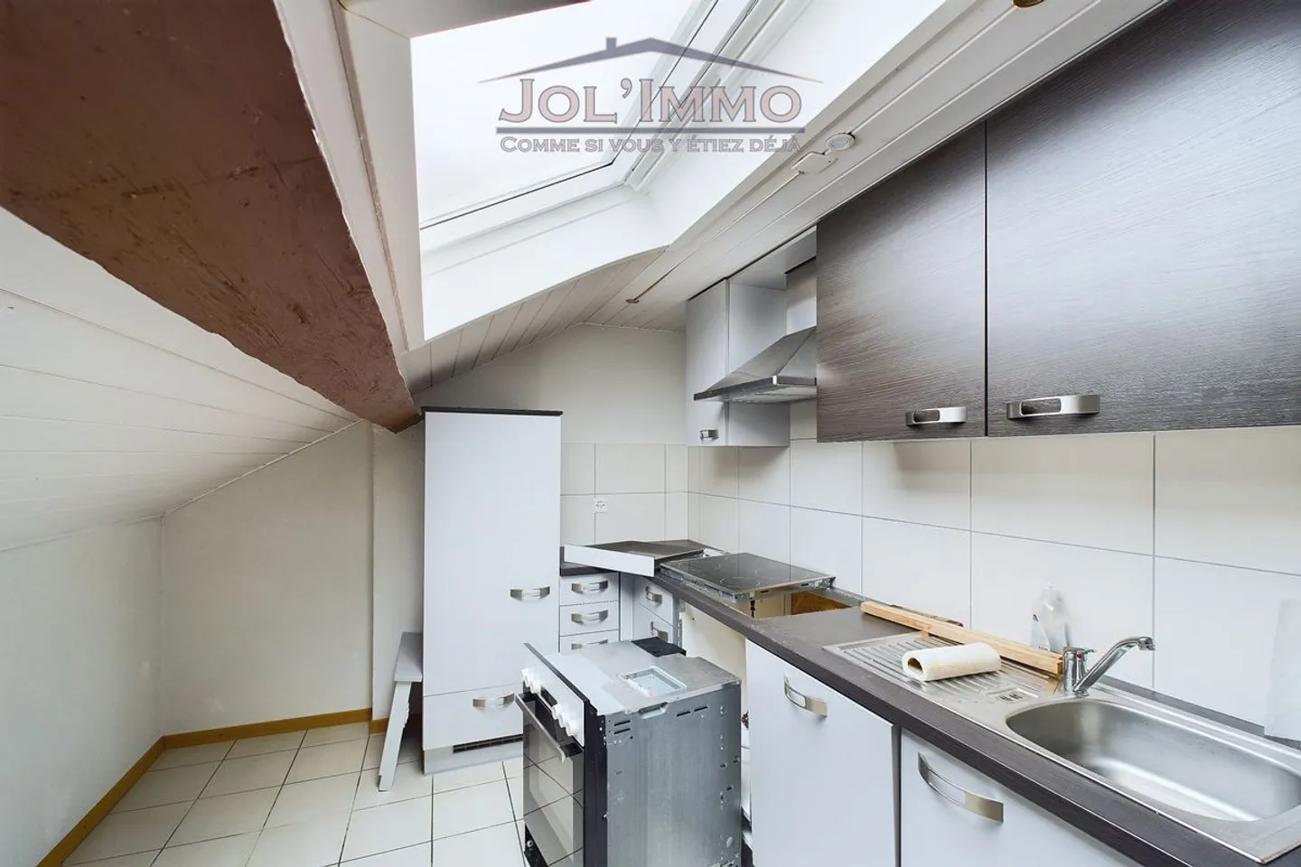 3.5-room apartment on the 2nd floor with separate entrance - Photo 6 of 13